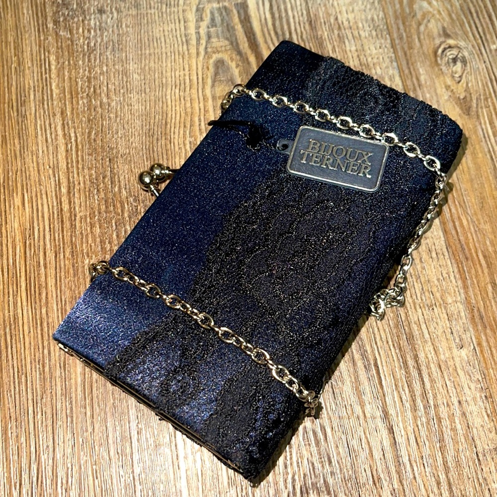 Small clutch navy with black lace